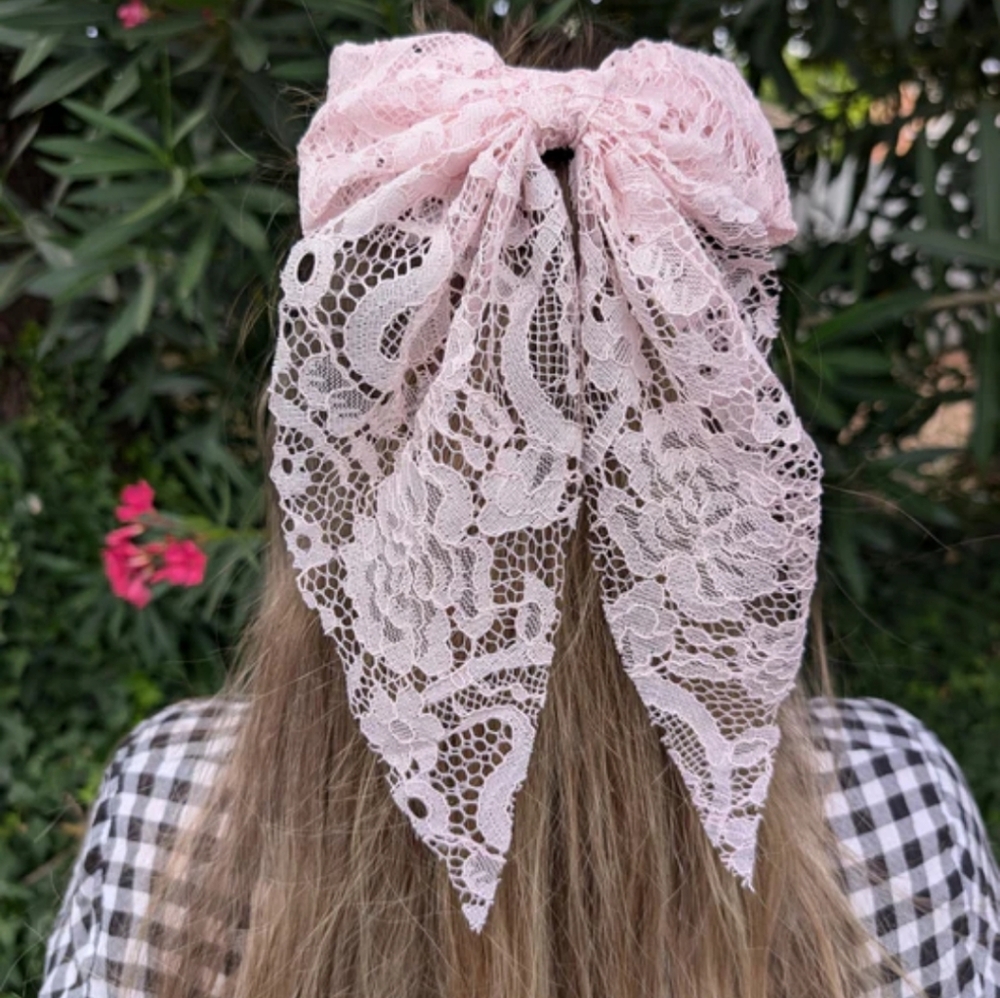 nOir Pink Lace & Pearls Hair Bow NWT